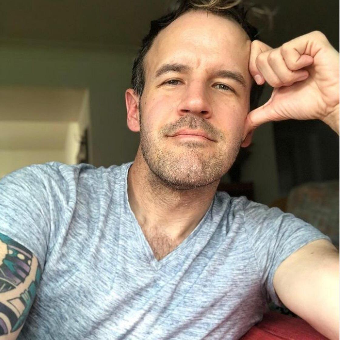 How some men are trying to fight online misogyny amid 'your body, my choice' rhetoric